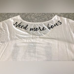 Disneyland Disney Parks Vacation Minnie Mouse “Need More Bows” Shirt - Small